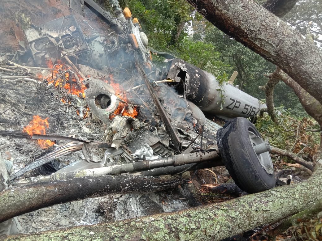 हेलिकप्टर दुर्घटनामा भारतीय पूर्वसेना प्रमुख विपिन रावतसहित झण्डै एक दर्जन मृत्यु